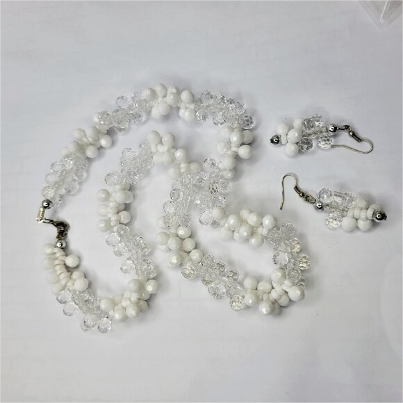 WHITE and Clear Glassy Faceted Bead Cluster Necklace and Earrings Set - Picture 7 of 9